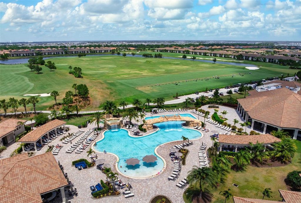 Image 38 of property listing at 17704 GAWTHROP DRIVE 205, Bradenton, FL 34211