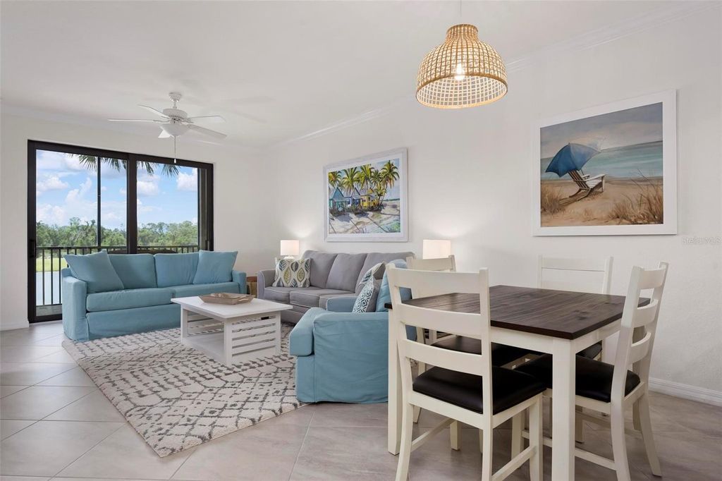 Image 9 of property listing at 17704 GAWTHROP DRIVE 205, Bradenton, FL 34211