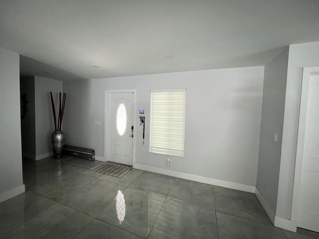 6800 SW 7th Place, North Lauderdale, FL 33068