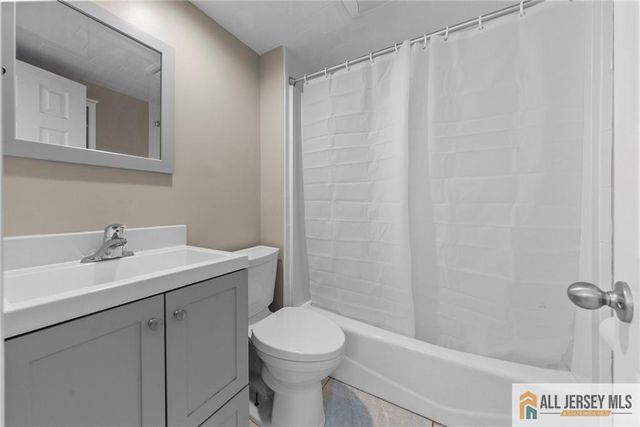 34 Maple Avenue 1, Edison, NJ 08837