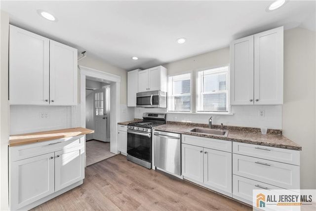 34 Maple Avenue 1, Edison, NJ 08837