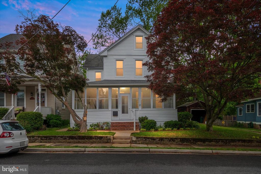21 WOODLAWN AVE, Annapolis, MD 21401