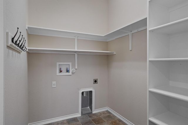 125 Palestine CV, Hutto, TX 78634