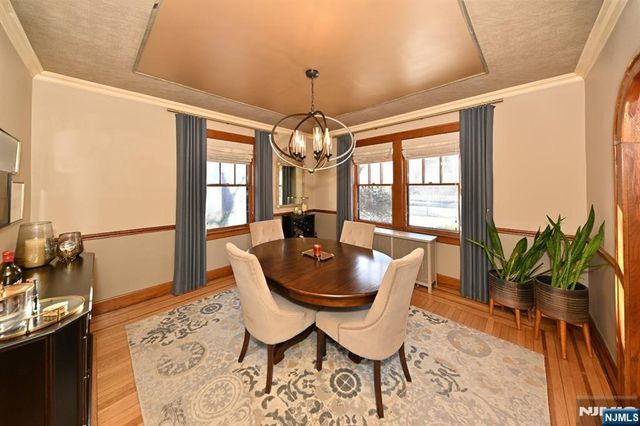 25 Pascack Road, Park Ridge, NJ 07656