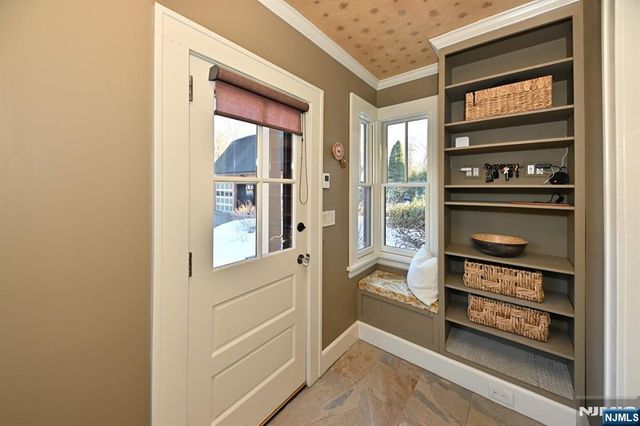 25 Pascack Road, Park Ridge, NJ 07656