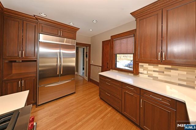 25 Pascack Road, Park Ridge, NJ 07656