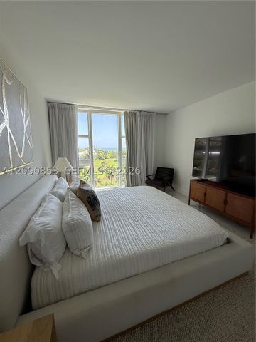 10275 Collins Ave 434, Bal Harbour, FL 33154