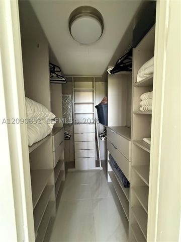 10275 Collins Ave 434, Bal Harbour, FL 33154