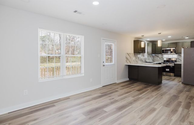 1912 Alcoa Boulevard, Benton, AR 72015