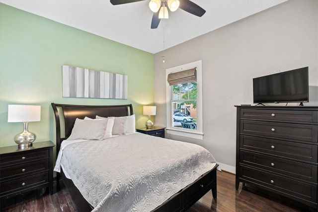 2119 Avenue P, Galveston, TX 77550