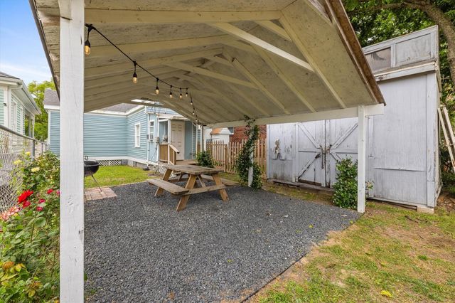 2119 Avenue P, Galveston, TX 77550