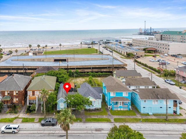 2119 Avenue P, Galveston, TX 77550