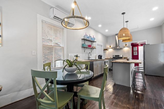 2119 Avenue P, Galveston, TX 77550