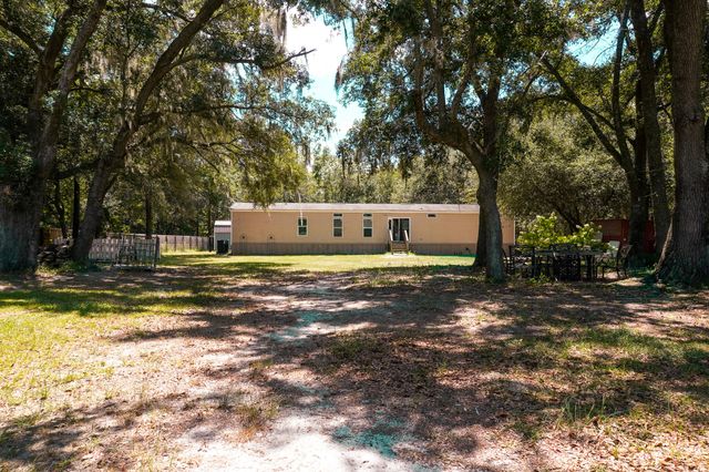189 Indian Oaks Lane, Cottageville, SC 29435