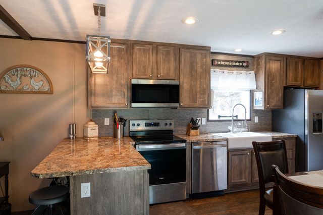 189 Indian Oaks Lane, Cottageville, SC 29435