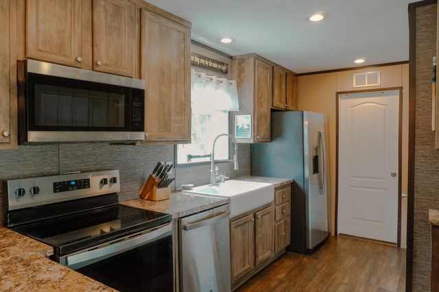 189 Indian Oaks Lane, Cottageville, SC 29435