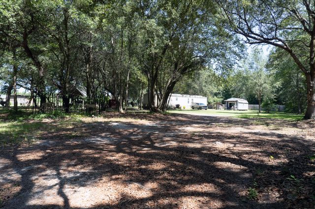 189 Indian Oaks Lane, Cottageville, SC 29435