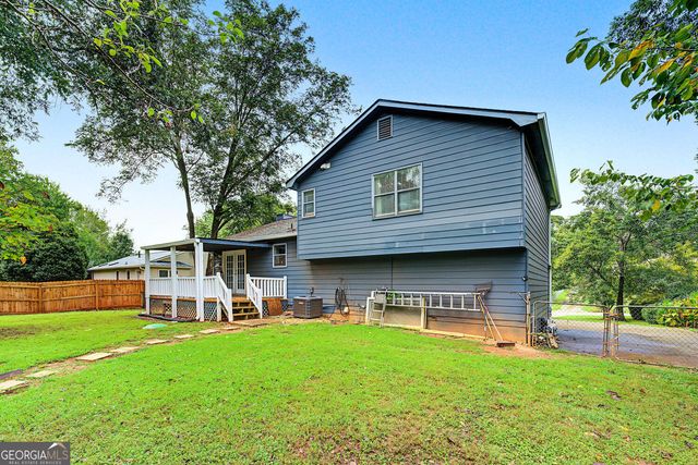 120 Lost Meadows Drive, Dallas, GA 30157