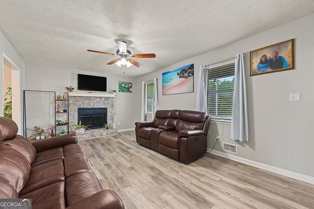 120 Lost Meadows Drive, Dallas, GA 30157