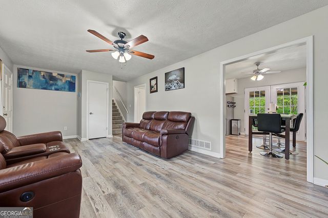 120 Lost Meadows Drive, Dallas, GA 30157