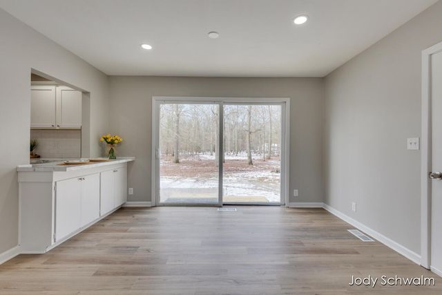 161 N Weber Road, Laketon Twp, MI 49445