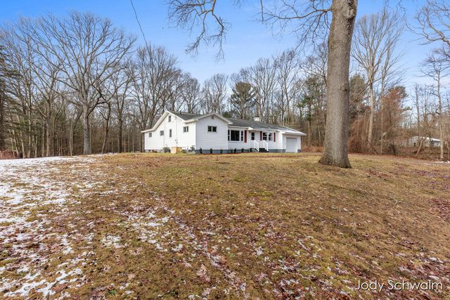 161 N Weber Road, Laketon Twp, MI 49445