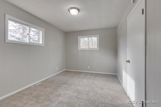 161 N Weber Road, Laketon Twp, MI 49445