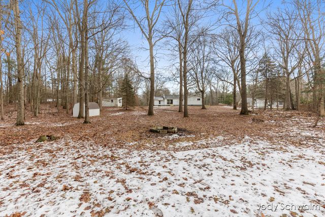 161 N Weber Road, Laketon Twp, MI 49445