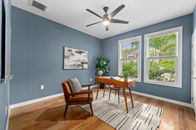 1028 5TH STREET N, St Petersburg, FL 33701