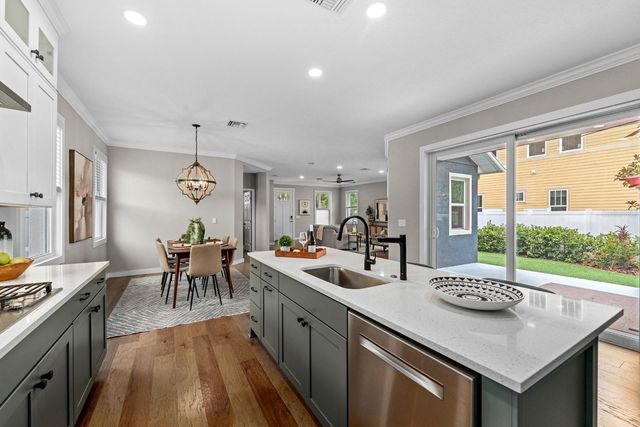 1028 5TH STREET N, St Petersburg, FL 33701