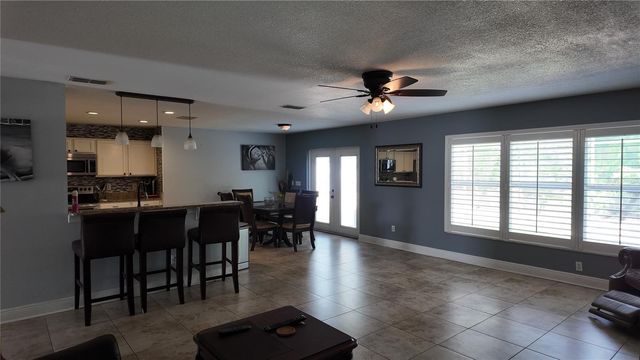 1042 HORSESHOE FALLS DRIVE, Orlando, FL 32828
