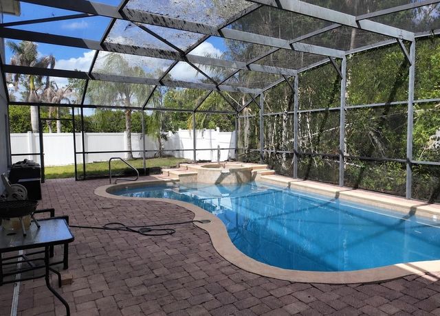 1042 HORSESHOE FALLS DRIVE, Orlando, FL 32828