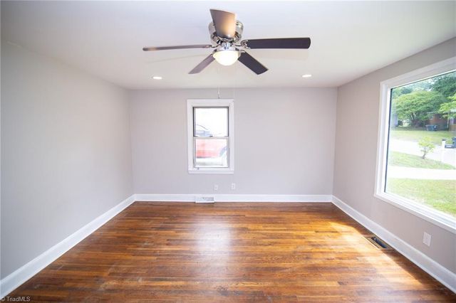 1512 Victory Street, Greensboro, NC 27407