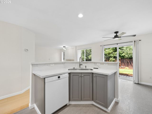 16117 Sw MILAN Ln, Tigard, OR 97223