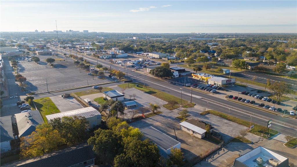 1803-1811 South Texas Avenue, Bryan, TX 77802 — photo 3
