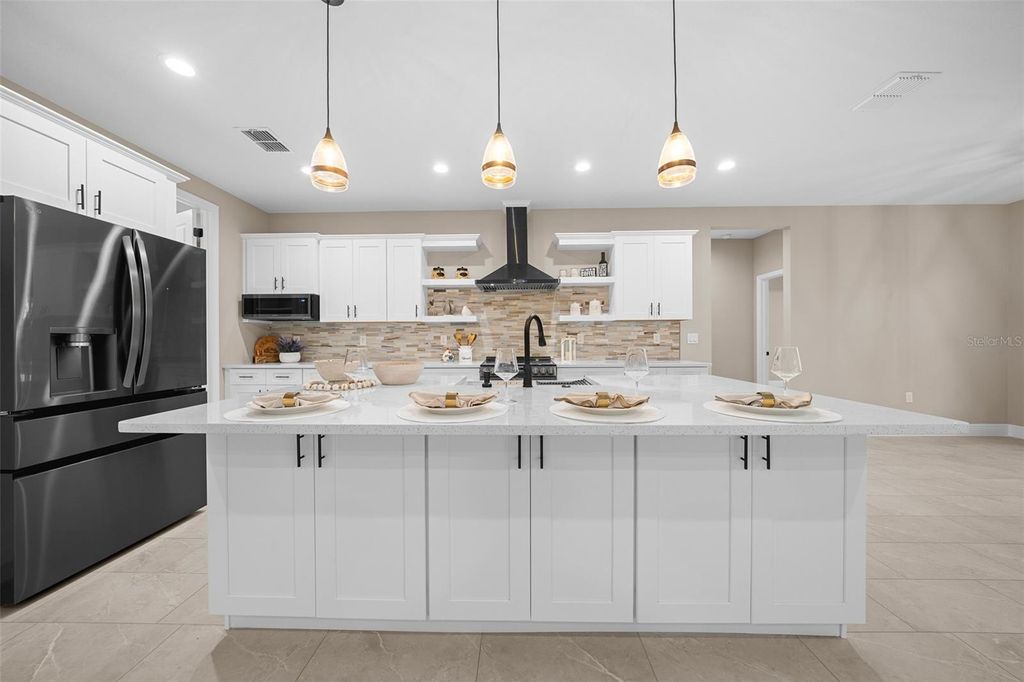 Image 13 of property listing at 13691 SW 64TH ST ROAD, Ocala, FL 34481