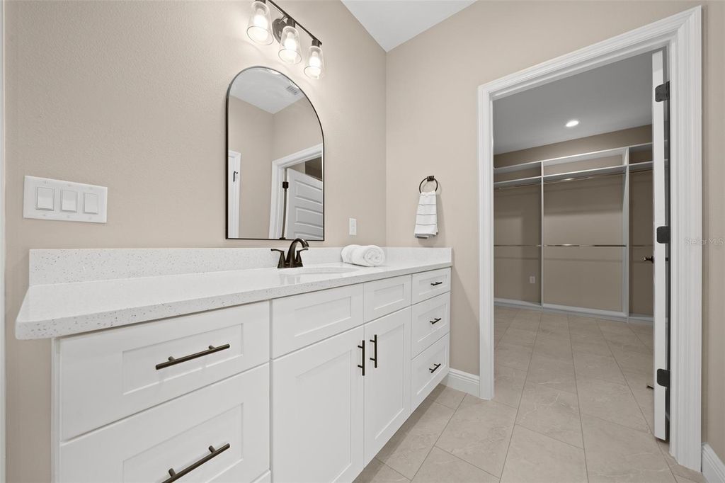 Image 37 of property listing at 13691 SW 64TH ST ROAD, Ocala, FL 34481