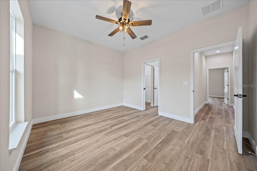 Image 38 of property listing at 13691 SW 64TH ST ROAD, Ocala, FL 34481