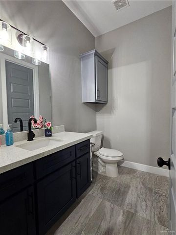 5217 N 42nd Street, Mcallen, TX 78504