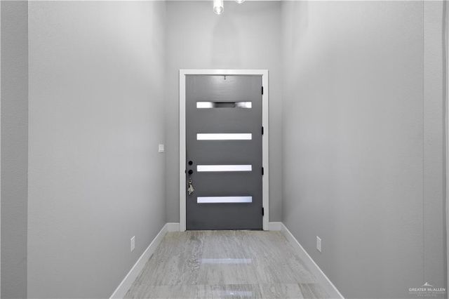 5217 N 42nd Street, Mcallen, TX 78504