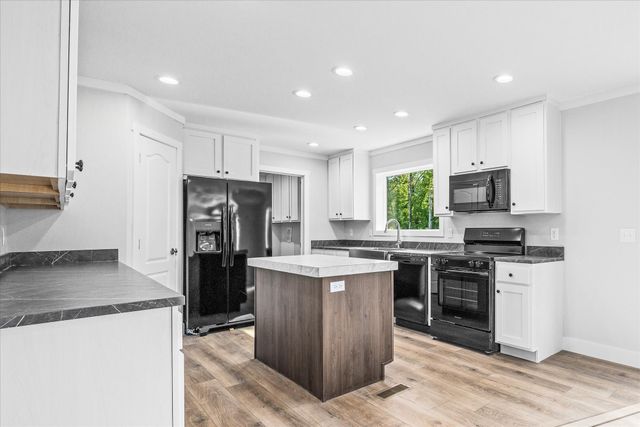 1800 Anna Maria Ln, Cookeville, TN 38501