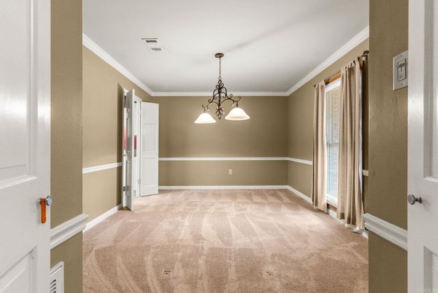 21 Kingsbridge Way, Little Rock, AR 72212