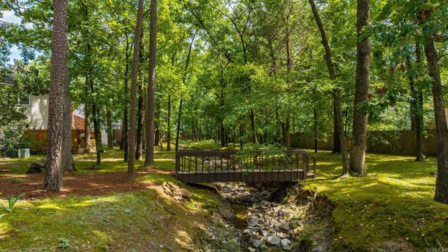 21 Kingsbridge Way, Little Rock, AR 72212