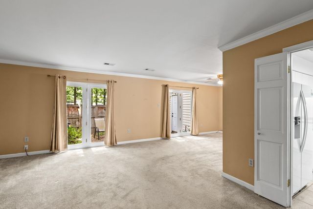 21 Kingsbridge Way, Little Rock, AR 72212