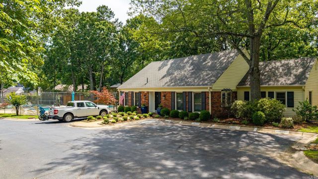 21 Kingsbridge Way, Little Rock, AR 72212
