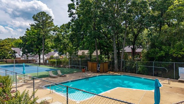 21 Kingsbridge Way, Little Rock, AR 72212