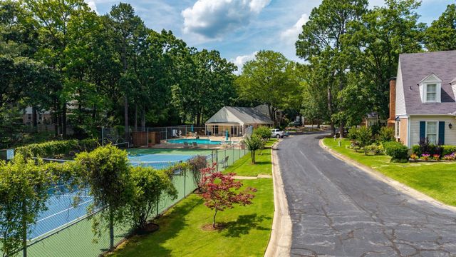 21 Kingsbridge Way, Little Rock, AR 72212