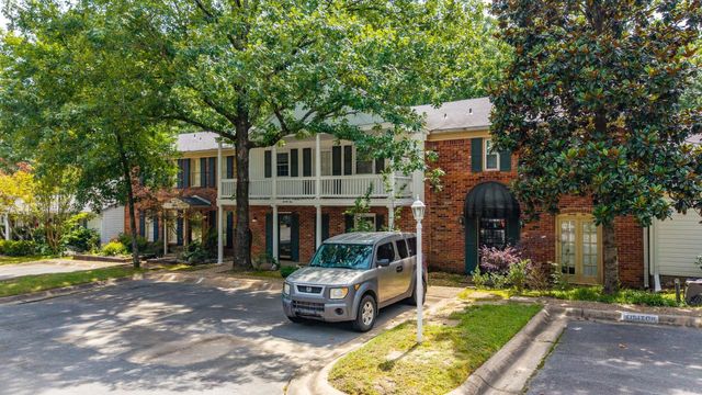21 Kingsbridge Way, Little Rock, AR 72212