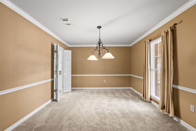 21 Kingsbridge Way, Little Rock, AR 72212