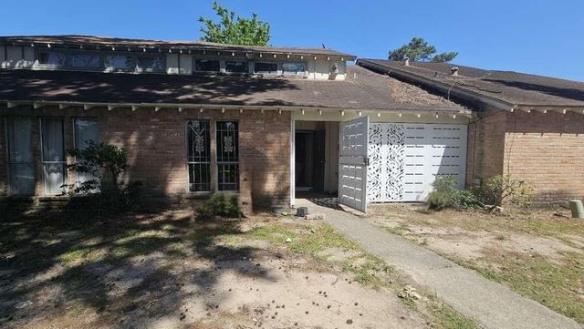 12211 W Village Drive C, Houston, TX 77039